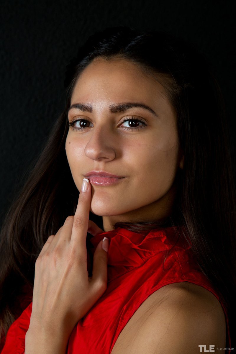 Лариса, 21